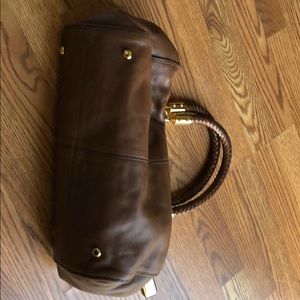 Micheal Kors skorpios satchel